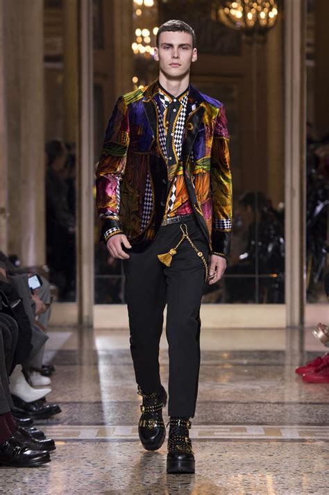 versace uomo autunno inverno 2018|Versace collezione A/I 2018.